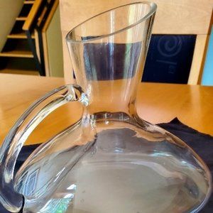 Designer Crystal  wine decanter - Great Christmas present!